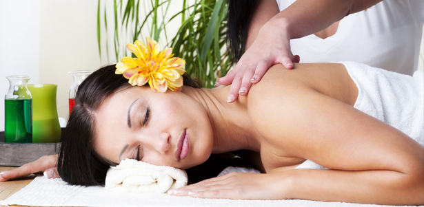 Spa-программа «Королевское наслаждение» (кедровая бочка, пилинг, обертывание, массаж и не только) или сеансы массажа на выбор в салоне красоты ELLIS WAY. **Скидка до 90%**. Москва - kupikupon.ru Spa-программа «Королевское наслаждение» (кедровая бочка, пилинг, обертывание, массаж и не только) или сеансы массажа на выбор в салоне красоты ELLIS WAY. **Скидка до 90%**