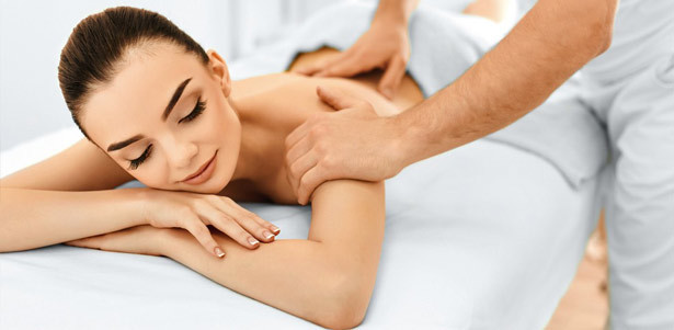 От 1 до 10 сеансов массажа на выбор в студии красоты Nail Cosmo: общий, классический, relax-массаж, спортивный, антицеллюлитный, медовый и другие. **Скидка до 71%**. Москва - kupikupon.ru От 1 до 10 сеансов массажа на выбор в студии красоты Nail Cosmo: общий, классический, relax-массаж, спортивный, антицеллюлитный, медовый и другие. **Скидка до 71%**