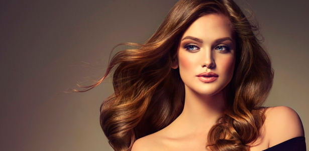 Стрижка, кератиновое выпрямление и восстановление кончиков от Brazilian Blowout, окрашивание любой сложности и укладка в студии красоты Beauty Club. **Скидка до 86%**. Екатеринбург - kupikupon.ru Стрижка, кератиновое выпрямление и восстановление кончиков от Brazilian Blowout, окрашивание любой сложности и укладка в студии красоты Beauty Club. **Скидка до 86%**