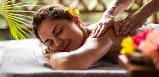 Антицеллюлитный, классический, лимфодренажный массаж в салоне Massage66: 3, 5, 7 или 10 сеансов. **Скидка до 66%**. Екатеринбург - kupikupon.ru Антицеллюлитный, классический, лимфодренажный массаж в салоне Massage66: 3, 5, 7 или 10 сеансов. **Скидка до 66%**