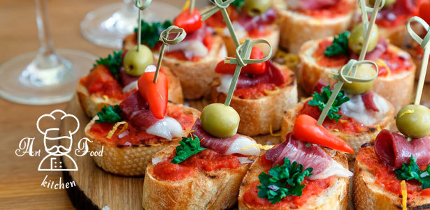 Доставка фуршетных сетов от компании ArtFood kitchen: канапе с бужениной и свежими огурцами, мини-сэндвичи с копченой грудинкой, рулетики из баклажанов с грибным муссом, брускетта со снежным крабом и икрой тобико и многое другое! **Скидка 50%**. Москва - kupikupon.ru Доставка фуршетных сетов от компании ArtFood kitchen: канапе с бужениной и свежими огурцами, мини-сэндвичи с копченой грудинкой, рулетики из баклажанов с грибным муссом, брускетта со снежным крабом и икрой тобико и многое другое! **Скидка 50%**