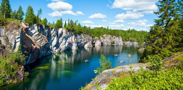 Тур в Карелию на 1 день «Горный парк “Рускеала”, Мраморный каньон и водопады» от туристической компании «Хохлома Тур». **Скидка 65%**. Саратов - kupikupon.ru Тур в Карелию на 1 день «Горный парк “Рускеала”, Мраморный каньон и водопады» от туристической компании «Хохлома Тур». **Скидка 65%**