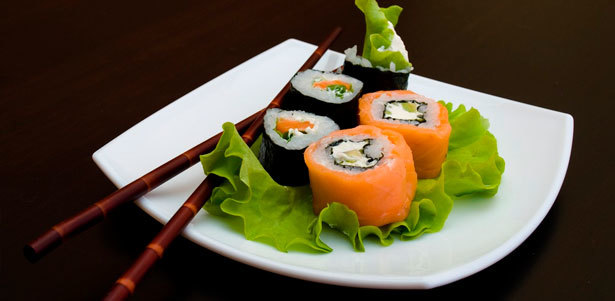 Сеты на выбор от службы доставки SushiVarka: классические, теплые и сложные роллы. **Скидка 50%**. Воронеж - kupikupon.ru Сеты на выбор от службы доставки SushiVarka: классические, теплые и сложные роллы. **Скидка 50%**