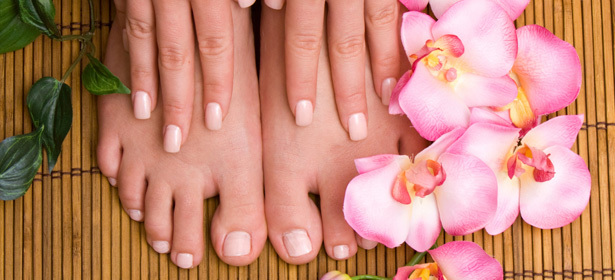 Spa-маникюр + Spa-педикюр + покрытие лаком или Shellac ногтей рук или ног на выбор. Нежный уход для лучшего результата! Скидка до 79%. Москва - kupikupon.ru Spa-маникюр + Spa-педикюр + покрытие лаком или Shellac ногтей рук или ног на выбор. Нежный уход для лучшего результата! Скидка до 79%