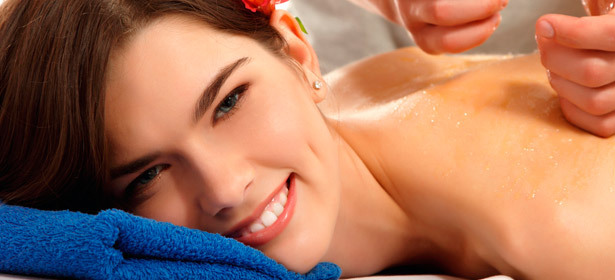 Волшебная spa-программа для 1 или 2 человек в сети центров профессионального массажа «Ива»: соляной пилинг, oil-массаж, обертывания, чаепитие и не только. **Скидка до 71%**. Москва - kupikupon.ru Волшебная spa-программа для 1 или 2 человек в сети центров профессионального массажа «Ива»: соляной пилинг, oil-массаж, обертывания, чаепитие и не только. **Скидка до 71%**
