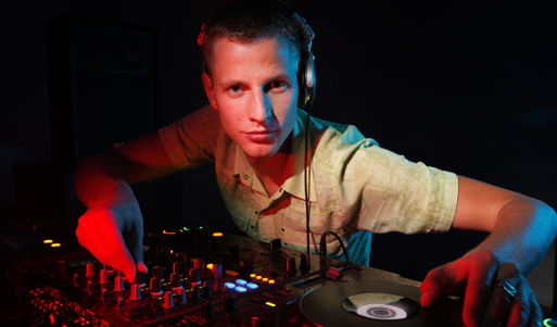 Стань профессиональным DJ! 12 практических занятий на CD и виниле в школе «Soullive» на Маяковской. <font color="#99cc00"><b>Экономия - 7500 р.</b></font>. Москва - kupikupon.ru Стань профессиональным DJ! 12 практических занятий на CD и виниле в школе «Soullive» на Маяковской. <font color="#99cc00"><b>Экономия - 7500 р.</b></font>