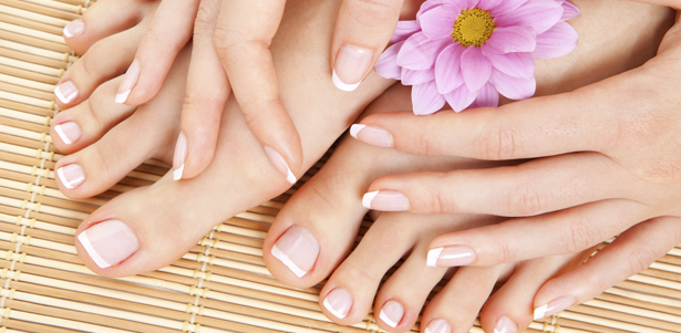 Классический или spa-маникюр и педикюр с покрытием Shellac в салоне красоты «Ева-велюр». **Скидка до 78%**. Москва - kupikupon.ru Классический или spa-маникюр и педикюр с покрытием Shellac в салоне красоты «Ева-велюр». **Скидка до 78%**