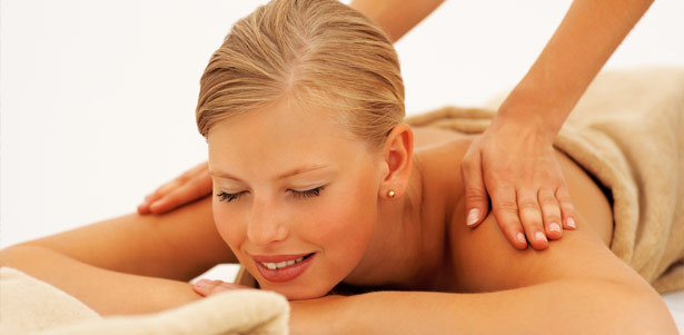 Расслабляющие, экзотические Spa-программы и разнообразные виды массажа на выбор в салоне красоты премиум-класса N.Studio. **Скидка до 78%**. Москва - kupikupon.ru Расслабляющие, экзотические Spa-программы и разнообразные виды массажа на выбор в салоне красоты премиум-класса N.Studio. **Скидка до 78%**