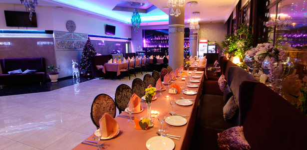 **Скидка 50%** на все меню и напитки в гранд-кафе грузинской кухни «Шарден»: аджабсандал, лобио, чакапули из баранины, уха по-царски, сациви из лосося и многое другое!