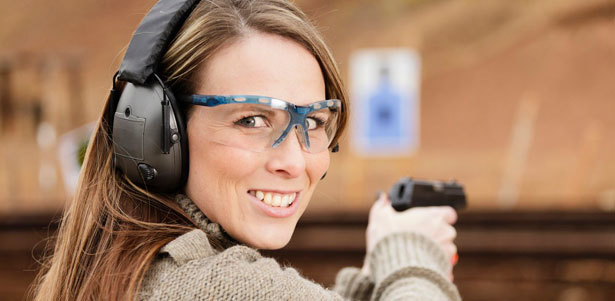 100 выстрелов из любого оружия на выбор в тирах «Майор Ник»: лука, револьвера, пистолета, винтовки и не только. **Скидка до 71%**