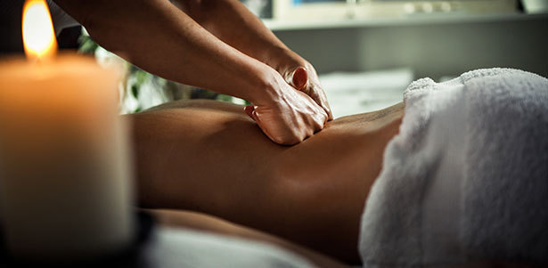 Различные виды массажа в сети студий «Мастер на все лапки»: антицеллюлитный, баночный, солевой, классический, лимфодренажный и не только! **Скидка до 64%**