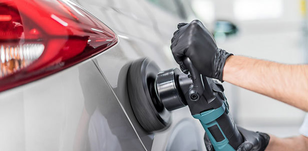 Комплексная химчистка салона, абразивная полировка кузова с удалением царапин и нанесением защитного покрытия на автомойке «Хим-Авто». **Скидка до 89%**