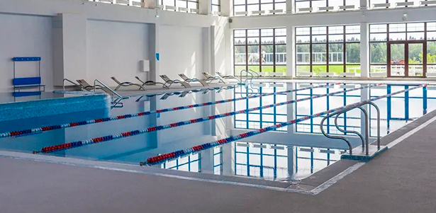 От 2 дней отдыха с проживанием, 3-разовым питанием, посещением конноспортивных соревнований, бассейна, хаммама, тренажерного зала и джакузи в отеле «Максима Парк» в Подмосковье. **Скидка 30%**