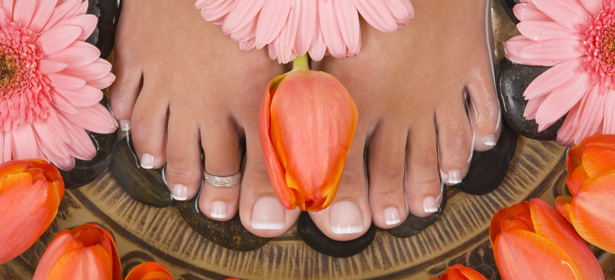 Комплексный уход за ногами от салона красоты London. Красота по-английски! Скидка 69%