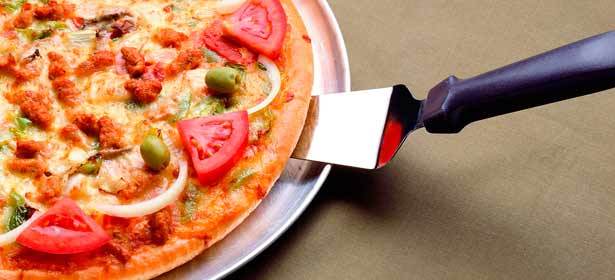 Пицца от службы доставки «Просто Pizza». Вкус, которым восторгается весь мир! Скидка 50%! 