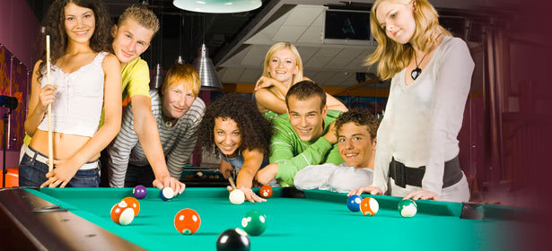 Отдых в кальянной (2 часа) для компании или 3 часа игры в бильярд (русский, пул, снукер) в клубе «Золотой Телец». **Скидка до 68%**