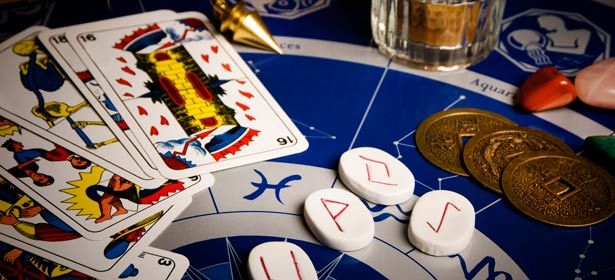 Новогоднее гадание на картах Таро, тестирование экстрасенсорных способностей и различные мастер-классы по астрологии, экстрасенсорике, духовному целительству. Узнай, что год грядущий нам готовит. **Скидка до 75%**