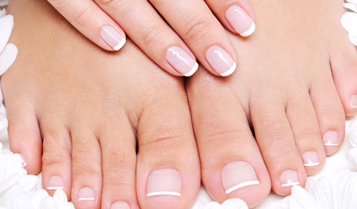 Профессиональный аппаратный педикюр со <font color="#99cc00"><b>скидкой 59%</b></font> в салоне красоты EXTRAVAGANZA. Заплати <font color="#99cc00">451 р. вместо <s>1100</s></font>! Бонус! Wellness-уход за руками Alessandro со скидкой 50%.