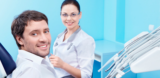 **Скидка до 75%** на «Глубокое фторирование» и «Нанопокрытие зубов» от «Ваши стоматологи» + **скидка 65%** на лечение кариеса