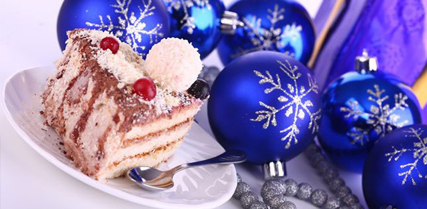 Новогодние торты от кондитерской «Кусочек счастья» **со скидкой 30%**! Яркие, неповторимые и изысканные работы профессиональных кондитеров!