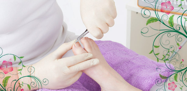 Аппаратный педикюр в салоне «НатОля»: 1 или 3 сеанса. Нежность и молодость ваших ножек! **Скидка до 73%** 