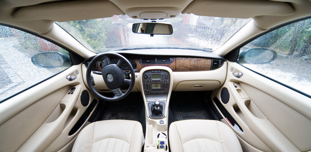 Полная химчистка салона автомобиля от компании «Modern Auto Сервис». **Скидка 69%**
