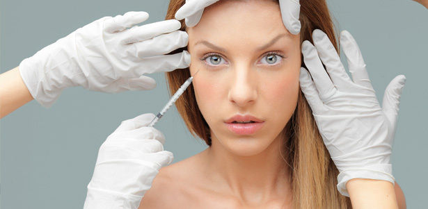 Инъекционная мезотерапия лица, шеи и зоны декольте в салоне COSMET-PRO: 1, 3 или 5 процедур. **Скидка до 75%**